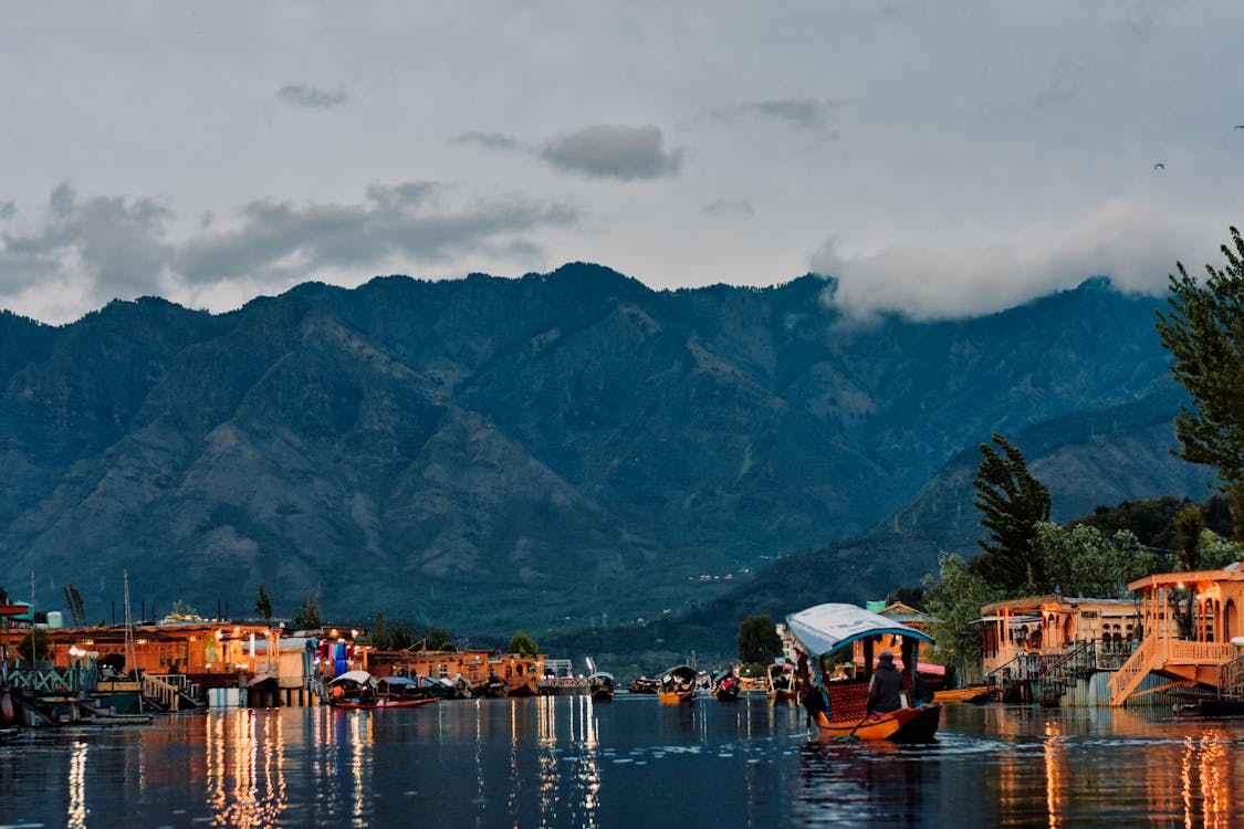 Dal Lake Srinagar Shikara