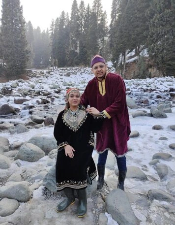 Tourist in kashmir